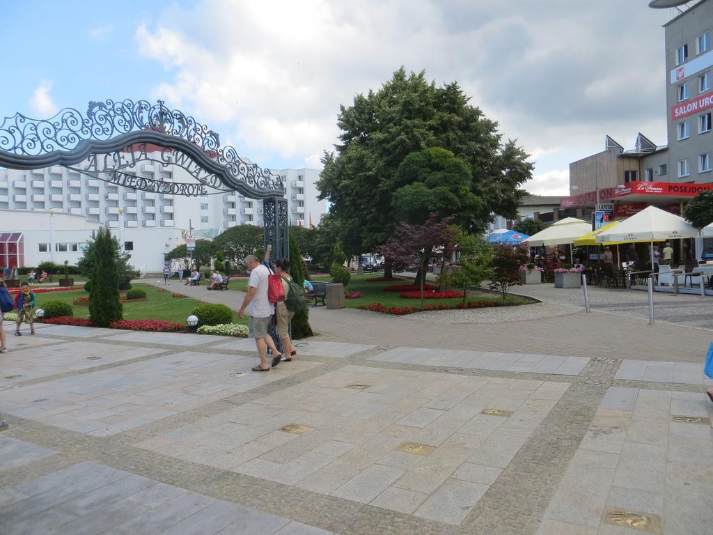 Apartament Horyzont Astra Miedzyzdroje Bagian luar foto